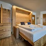 Apartment Delfi & Bike Saalbach-Hinterglemm